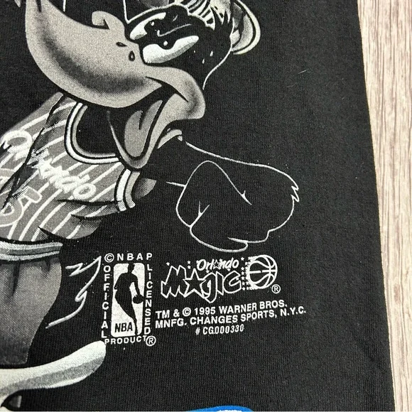 Vintage 90s Eastern Champions Looney Tunes Orlando Magic NBA